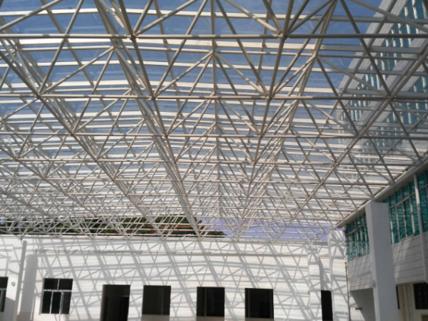 秦皇岛管桁架加工中需要注意哪些问题？